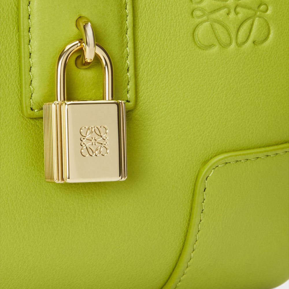 Loewe Amazona 23 Cropped bag in nappa calfskin (Meadow Green)