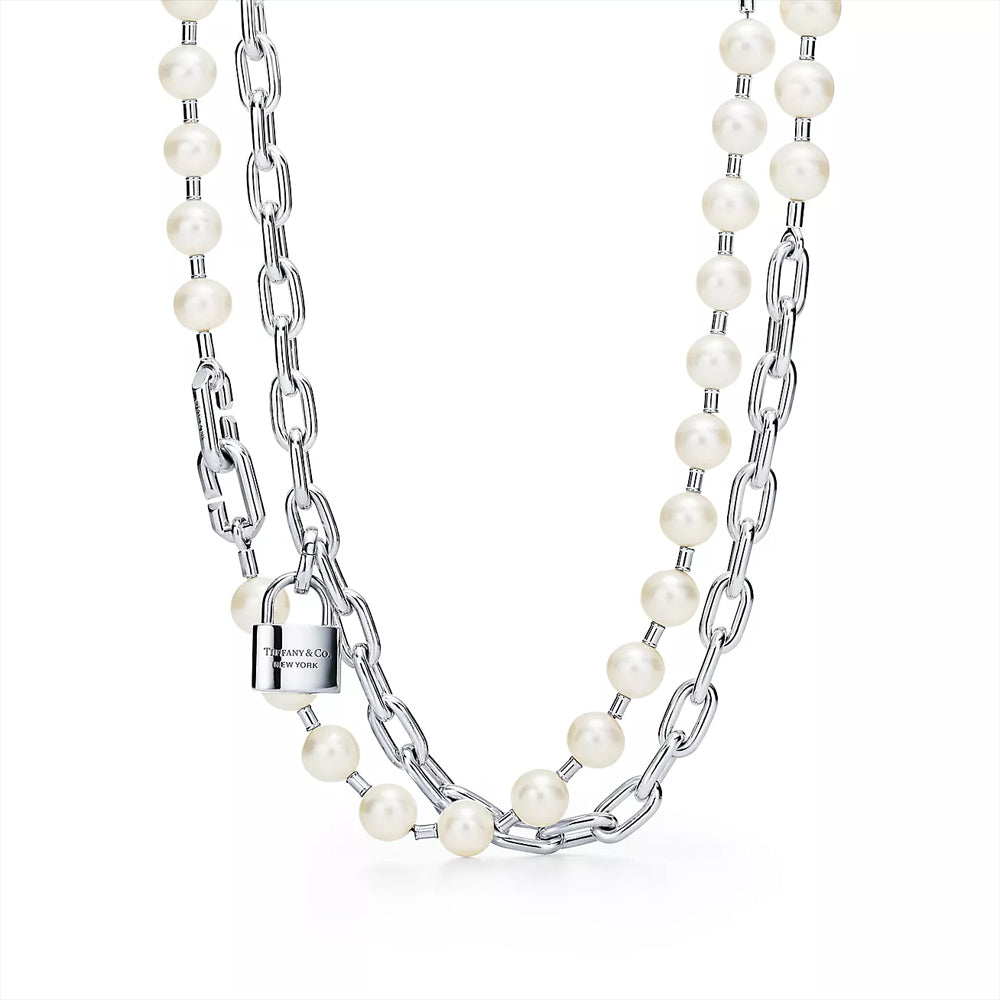 Tiffany & Co. Tiffany HardWear Pearl Lock Necklace in Silver, 9-10 mm