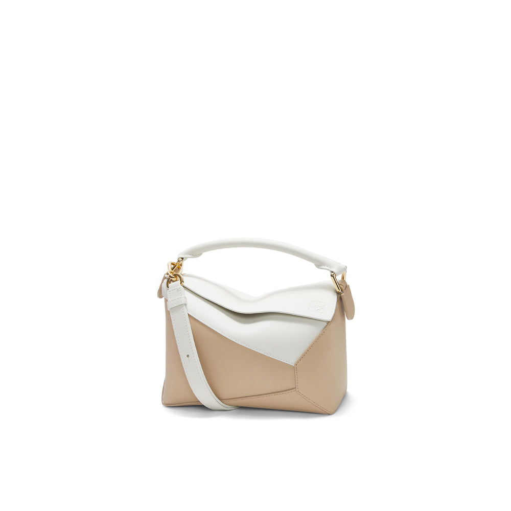 Loewe Small Puzzle bag in classic calfskin (Soft White/Paper Craft)