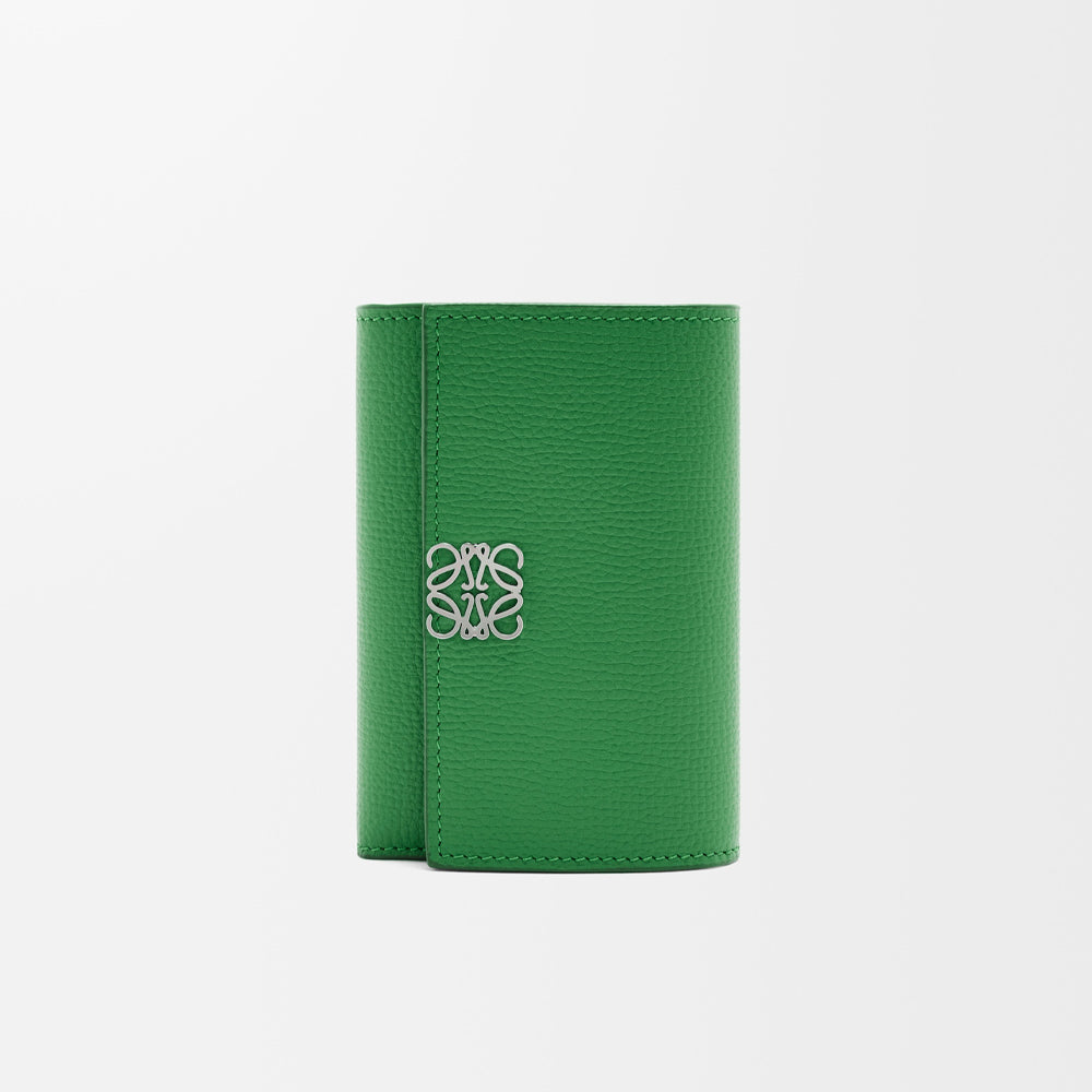 Loewe Anagram small vertical wallet in pebble grained calfskin (Tropical Green)