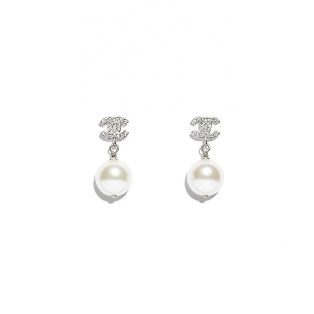 Hong Kong Stock - Chanel Pearl Earrings，時尚金屬與珍珠結合，精緻手工打造，完美展現女性魅力