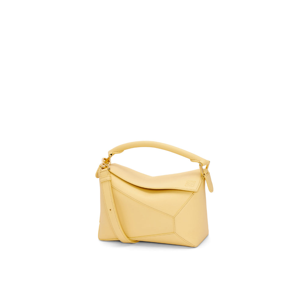 Loewe Small Puzzle bag in classic calfskin (Vanilla)