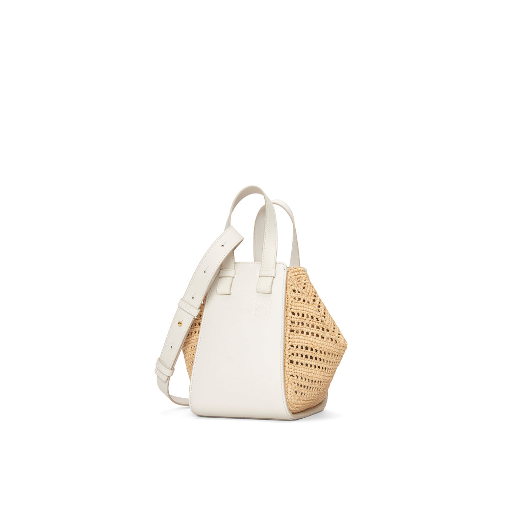 Loewe Compact Hammock bag in raffia and calfskin (Soft White/Natural)