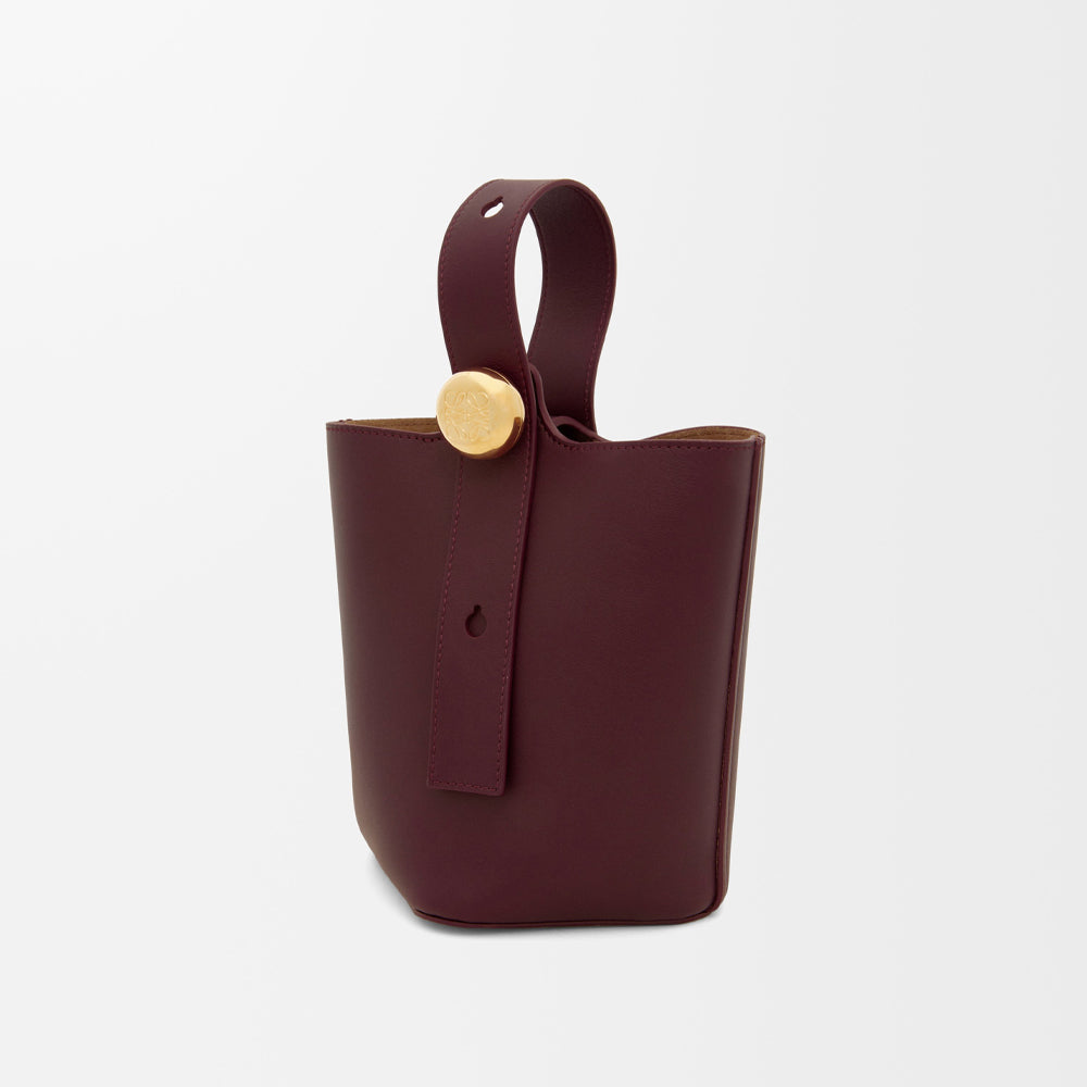 Loewe Mini Pebble bucket in smooth calfskin (Dark Burgundy)