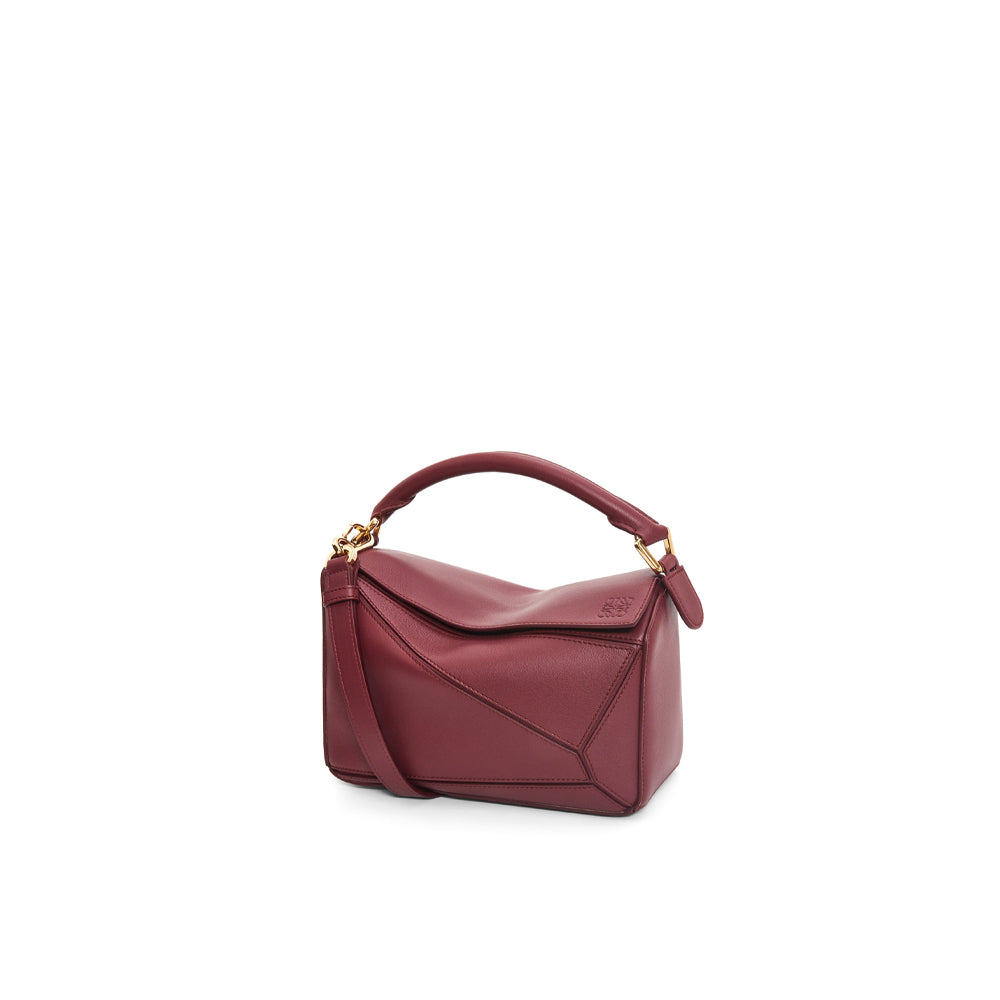 Loewe Small Puzzle bag in classic calfskin (Wild Berry)