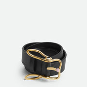 Bottega Veneta Bunny Belt，趣味兔耳設計，為穿搭增添個性與創意。