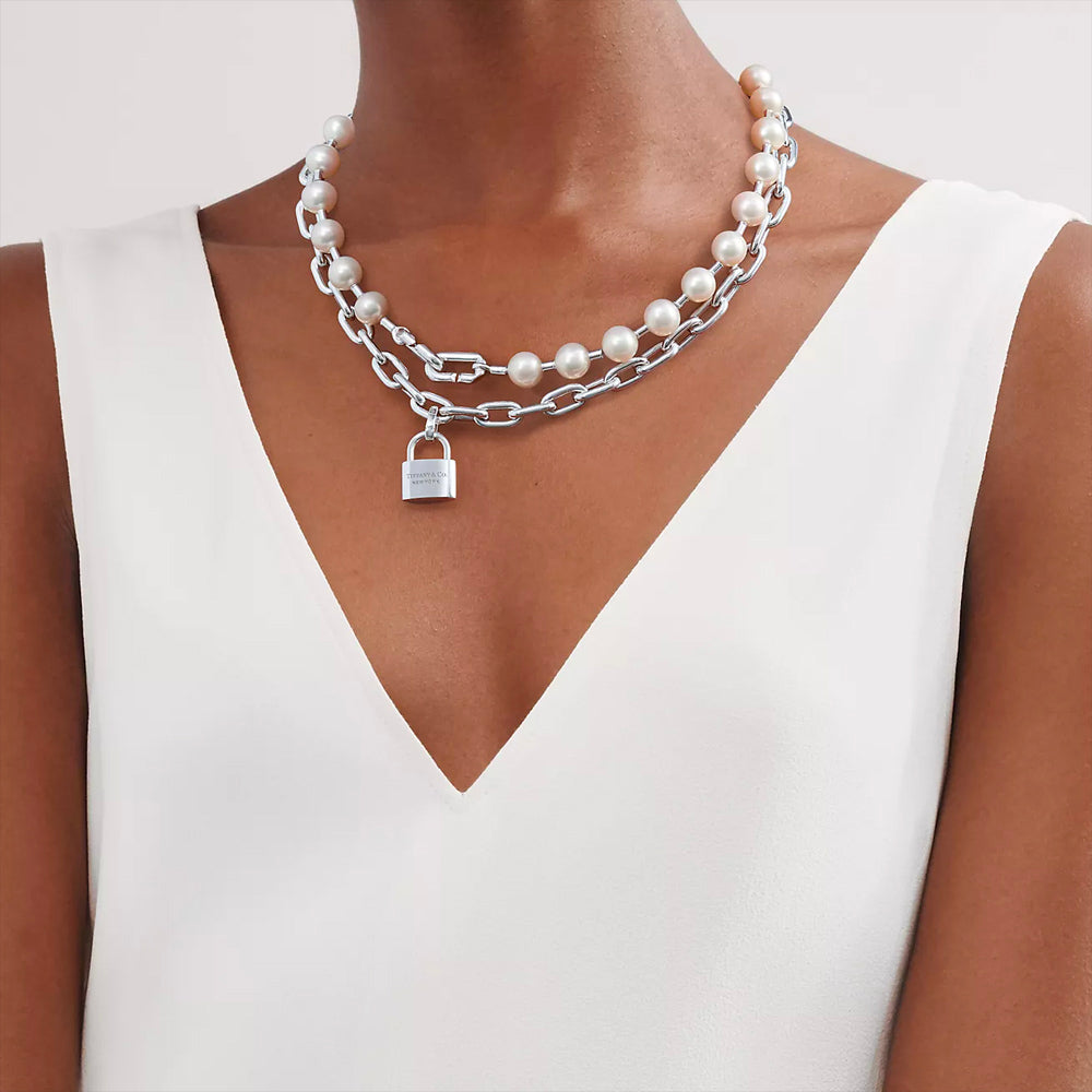 Tiffany & Co. Tiffany HardWear Pearl Lock Necklace in Silver, 9-10 mm