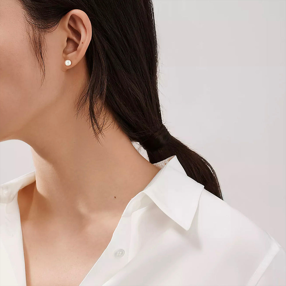 Tiffany &amp; Co. Tiffany Signature® 珍珠 18 克拉白金 Akoya 養珠耳環