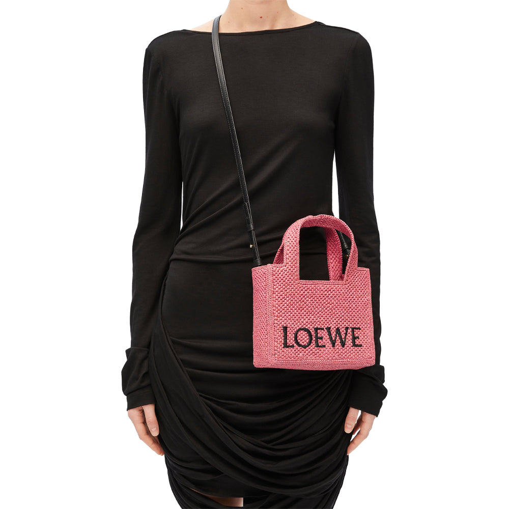 Loewe Mini LOEWE Font tote in raffia (Sunset Pink)