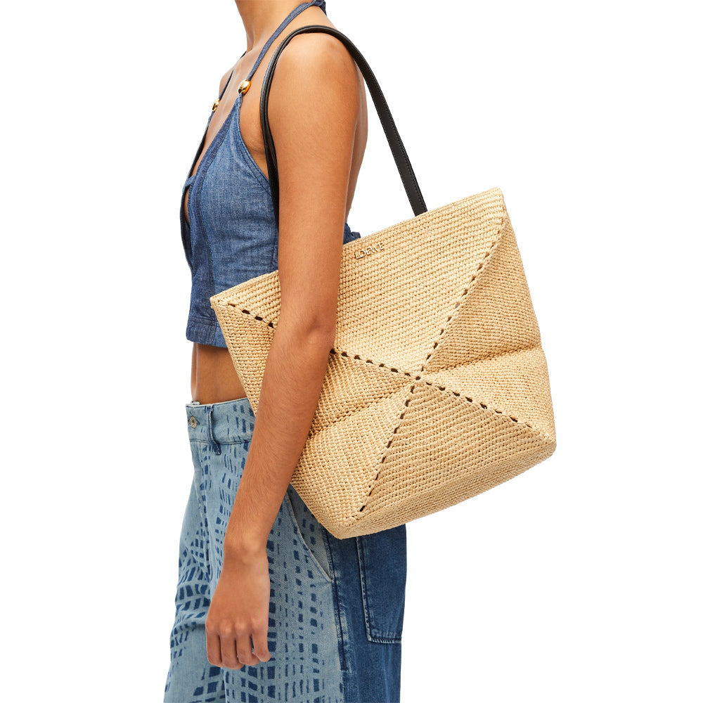 Loewe Puzzle Fold Tote in raffia (Natural)