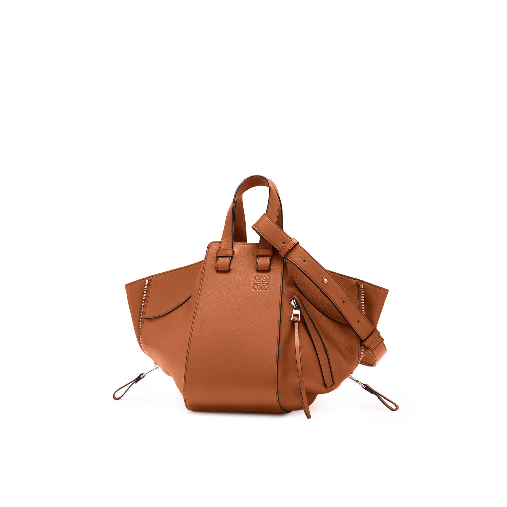 Loewe Small Hammock bag in classic calfskin (Tan)