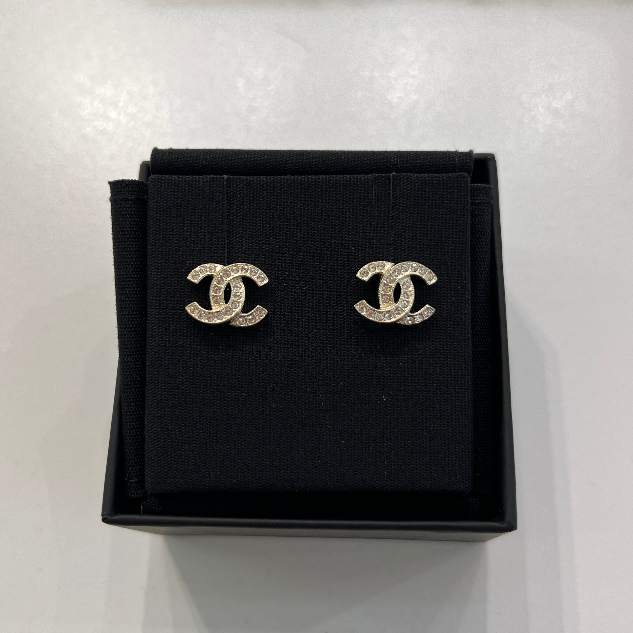 Hong Kong Stock - Chanel Earrings ABE835